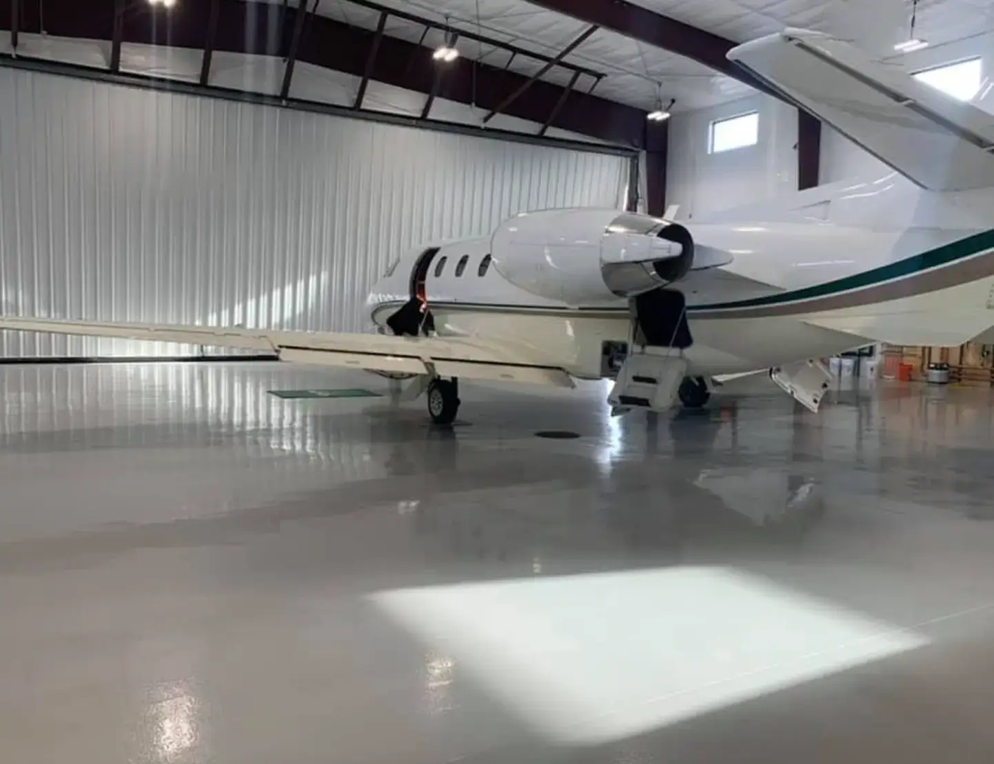 industrial-facility-floor-coatings-st-louis-4-aviation-hangar