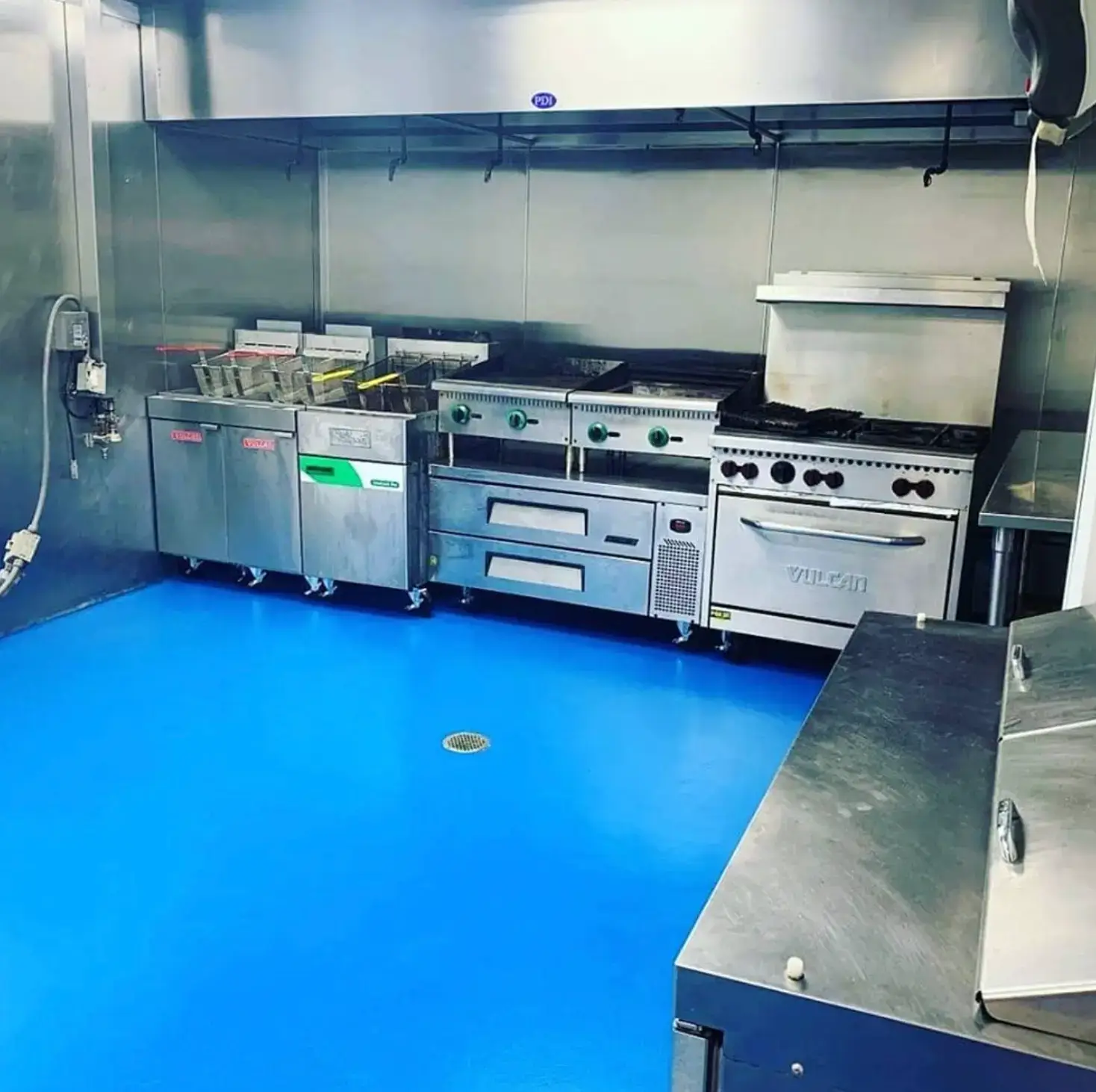 commercial-kitchen-flooring-distributors-st-louis-2-blue-floor